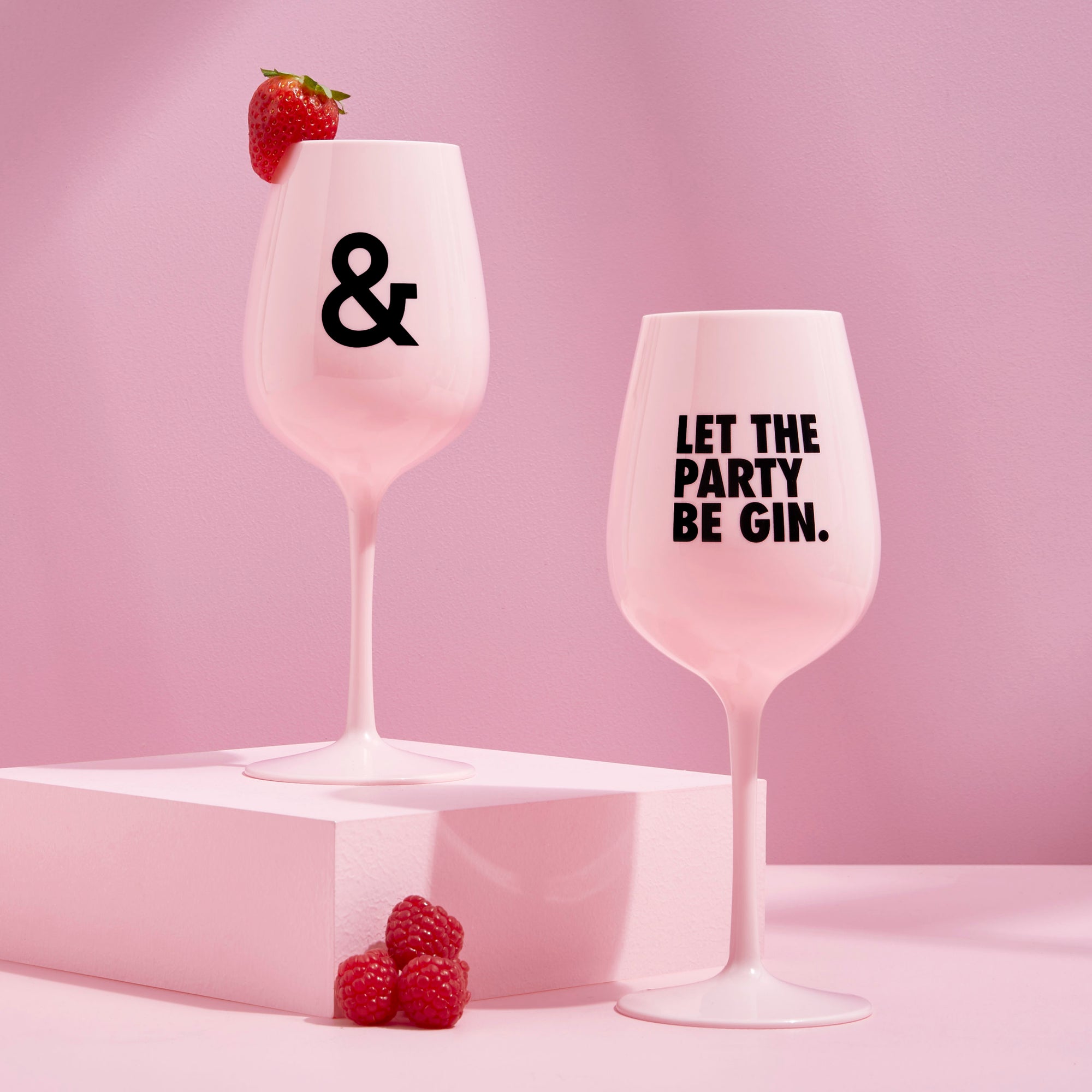 Pink Gin & Gift Pack ft. 2 oversized spritz glasses